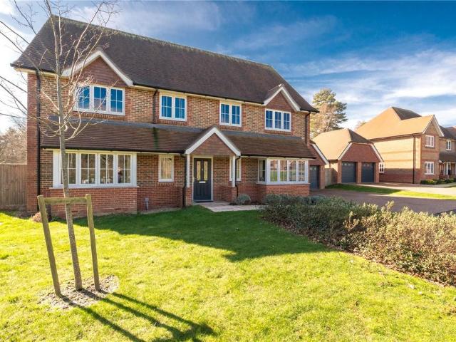 House for sale in Heathlands, East Sussex