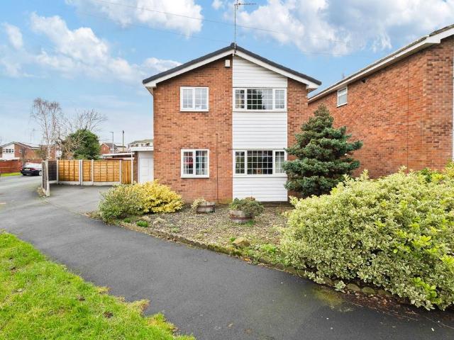 House for sale in Pinders Heath, West Yorkshire