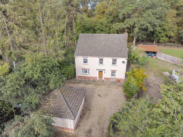 House for sale in Bedingfield, Suffolk