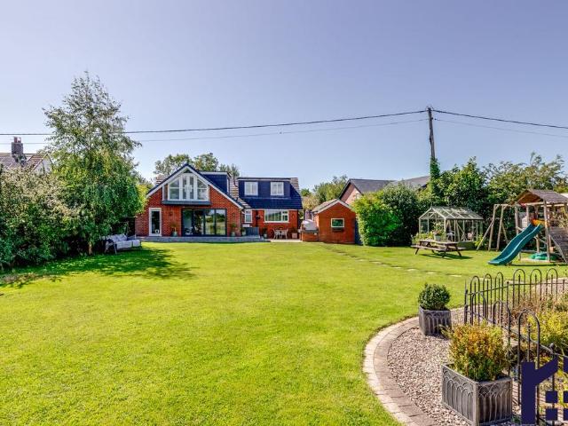 House for sale in Andertons Mill, Lancashire