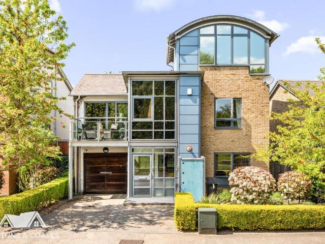 House for sale in Harlow, Essex