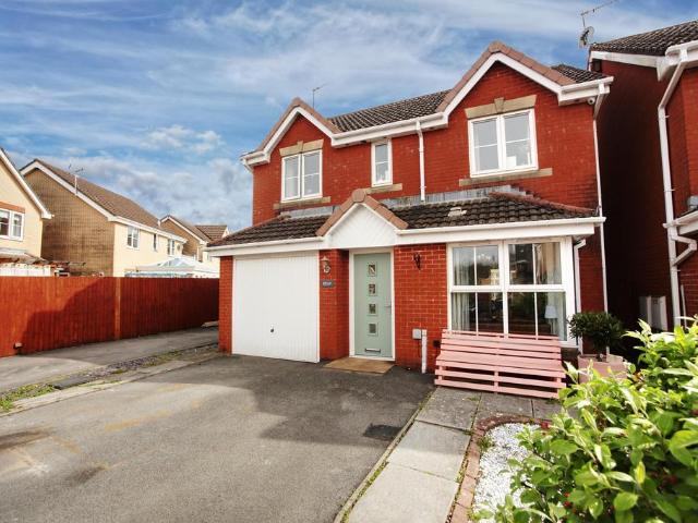 House for sale in Llantwit Fardre, Church Village