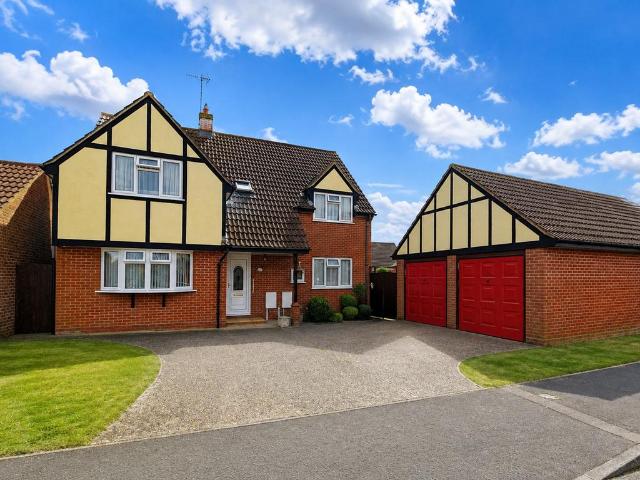 House for sale in Fordham Heath, Essex