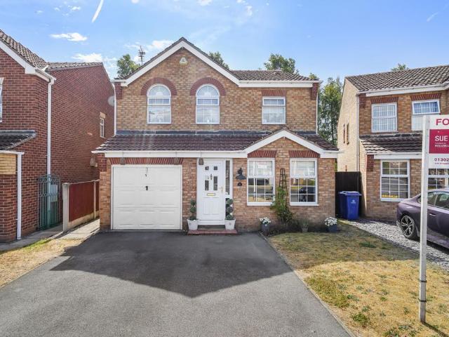 House for sale in Rossington, South Yorkshire