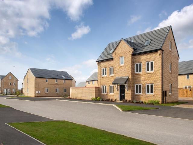 House for sale in Priors Hall Park, Weldon
