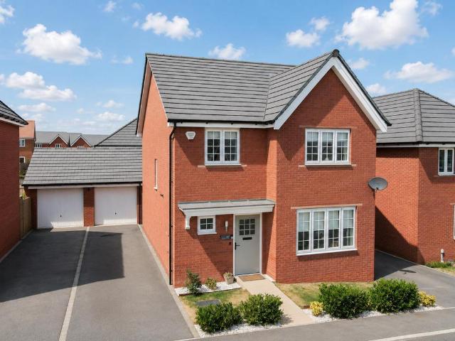 House for sale in Barton In Fabis, East Midlands