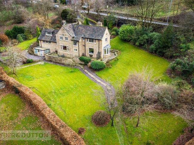 House for sale in Marsden, West Yorkshire