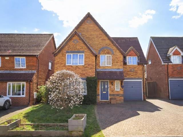 House for sale in Hawkinge, Folkestone