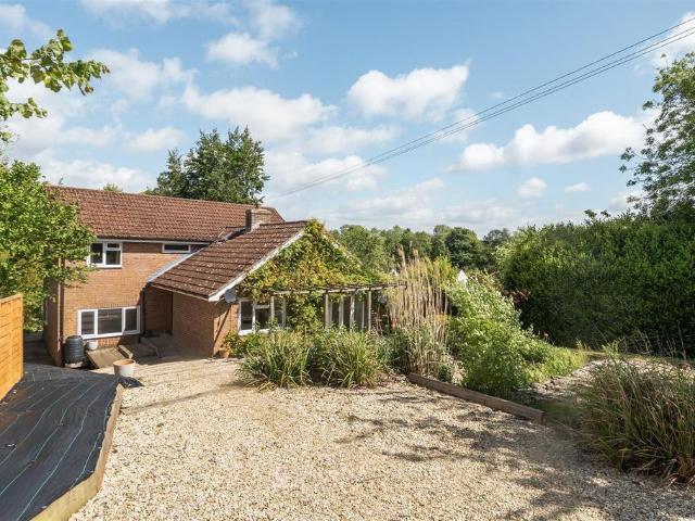 House for sale in Easterton