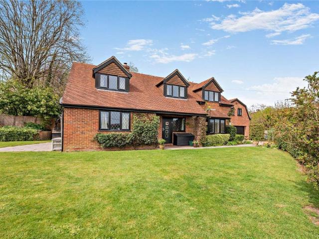 House for sale in Shaw, West Berkshire