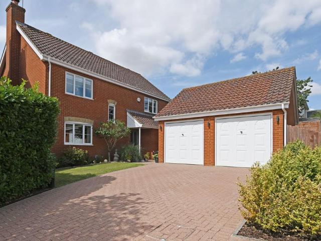 House for sale in Bedingfield, Suffolk