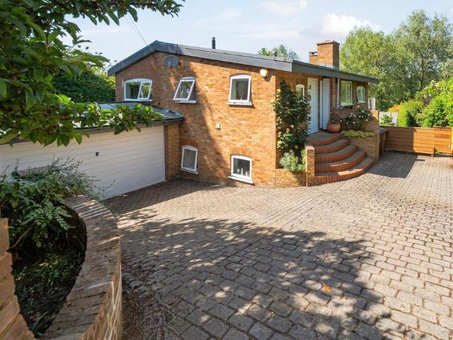 House for sale in King's Walden, Hertfordshire