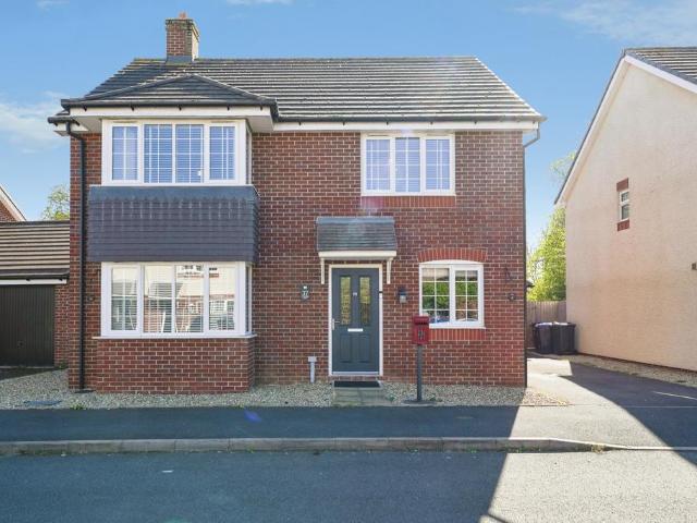 House for sale in Alderminster, Warwickshire