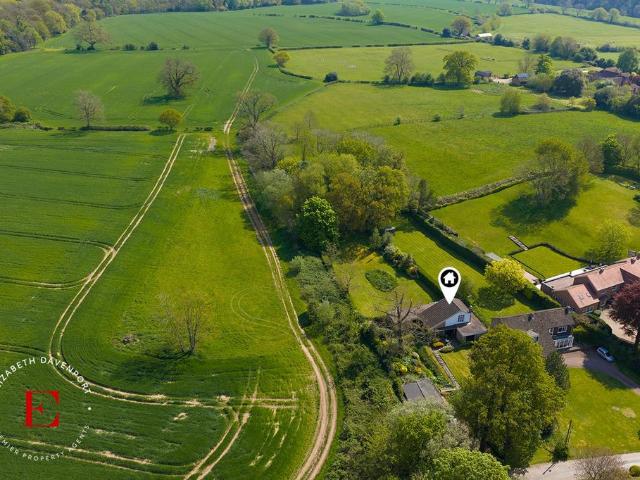 House for sale in Green Close, Warwickshire