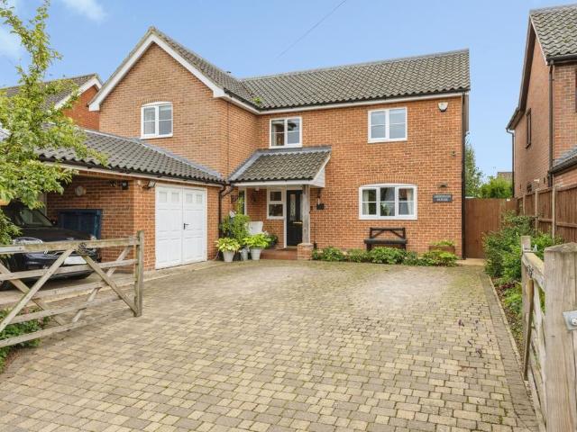 House for sale in East Tuddenham, Norfolk