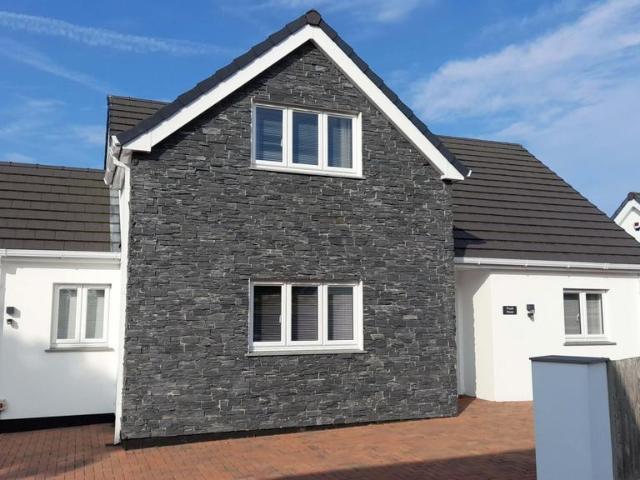 House for sale in Sparnon Gate, Mount Ambrose