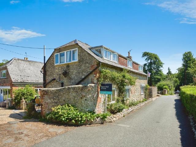 House for sale in Binstead, Ryde