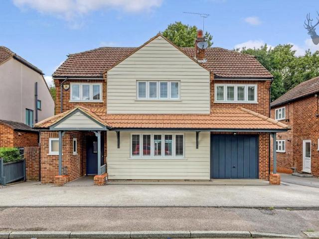House for sale in Brook Street, Navestock Side
