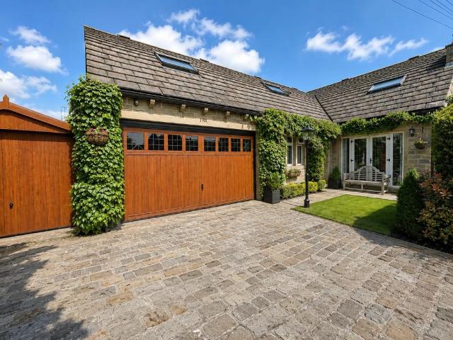 House for sale in Broad Folds, Queensbury