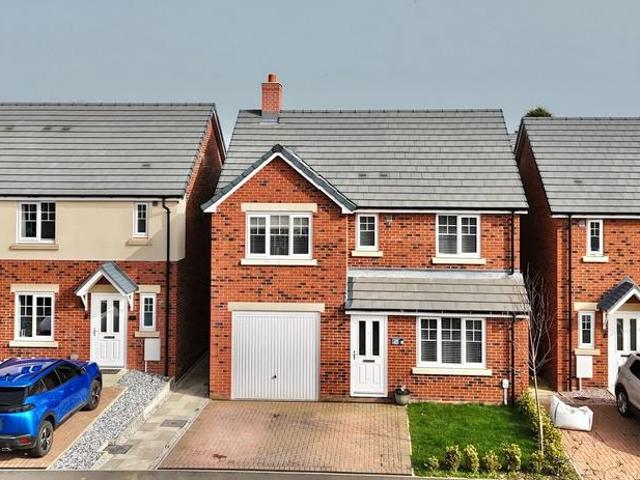 House for sale in Cheadle, Kingsley Moor
