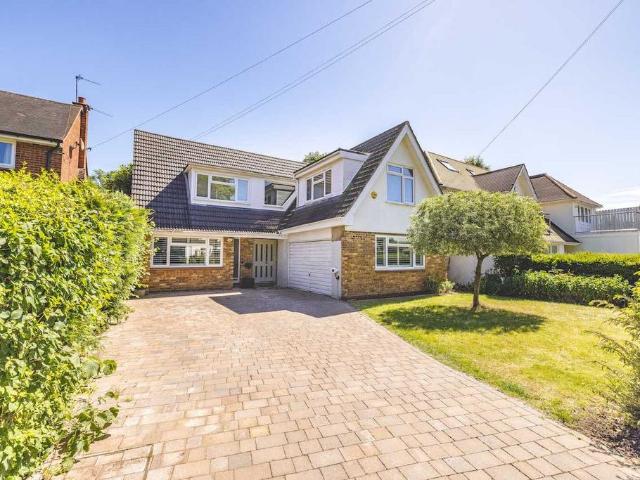 House for sale in Southlea, Datchet