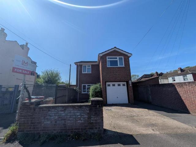 House for sale in Helford, Hampshire