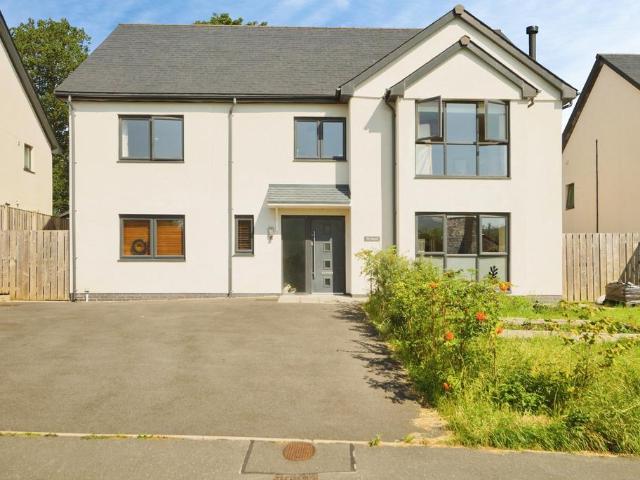 House for sale in Penrhyndeudraeth