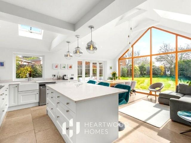 House for sale in Five Acres, Hertfordshire