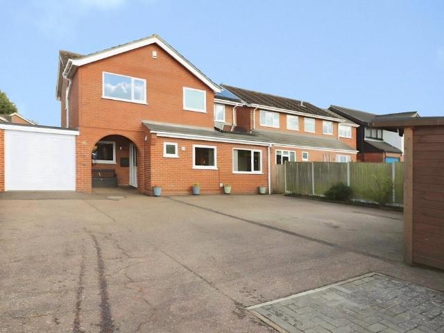 House for sale in Wymondham, Burgh St Peter