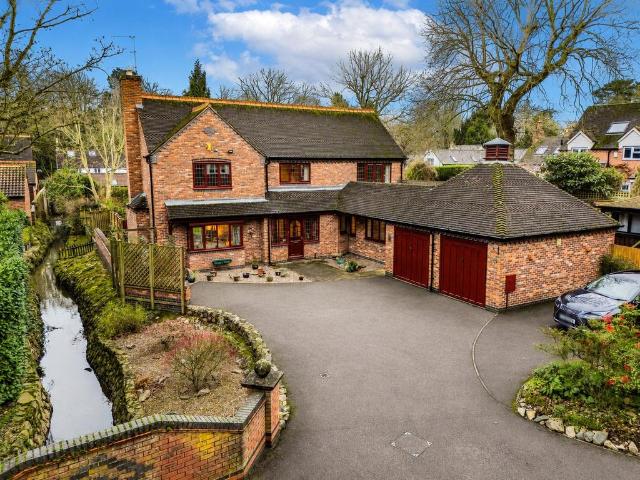 House for sale in Quorndon, Elmfield