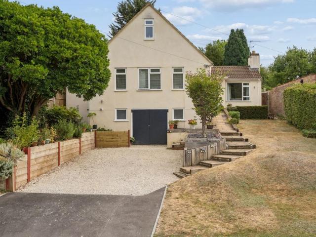 House for sale in Chorleywood, Three Rivers