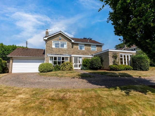 House for sale in Farleigh, Backwell