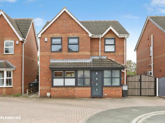 House for sale in Hatfield, South Yorkshire