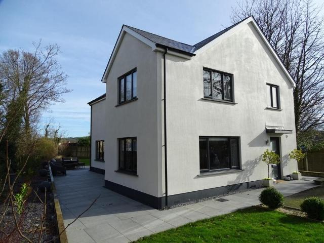House for sale in Llansteffan