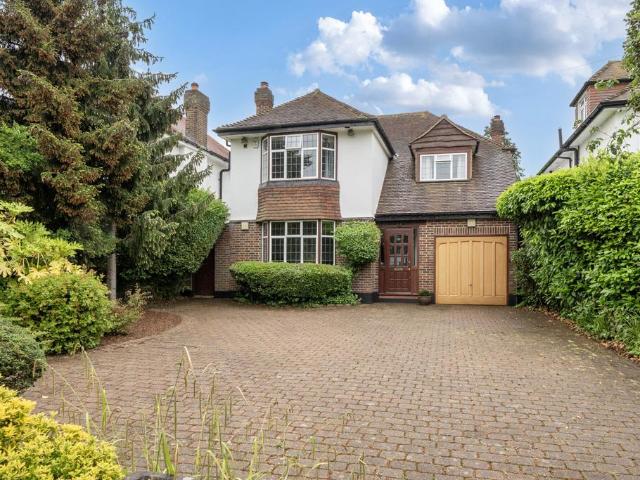 House for sale in West Wickham, Greater London