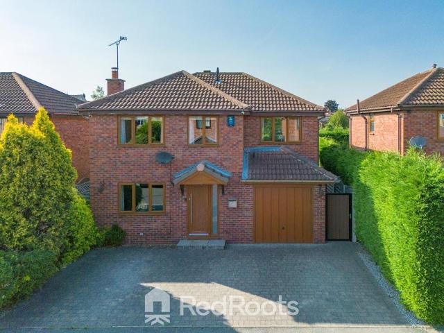House for sale in South Elmsall, West Yorkshire