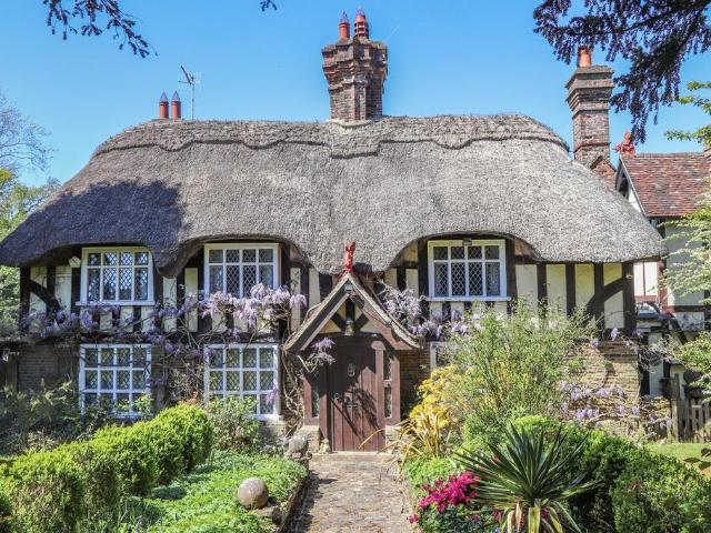 House for sale in Heathlands, East Sussex