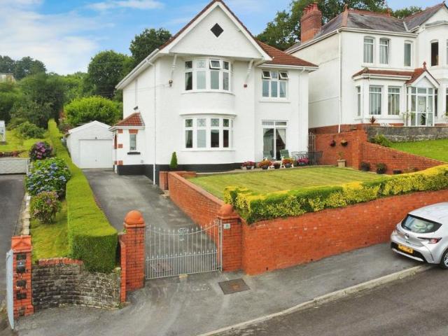House for sale in Llanedi, Hendy