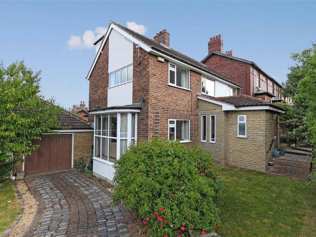 House for sale in Wrenthorpe, West Yorkshire
