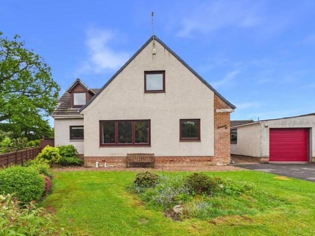 House for sale in Bankfoot, Scotland