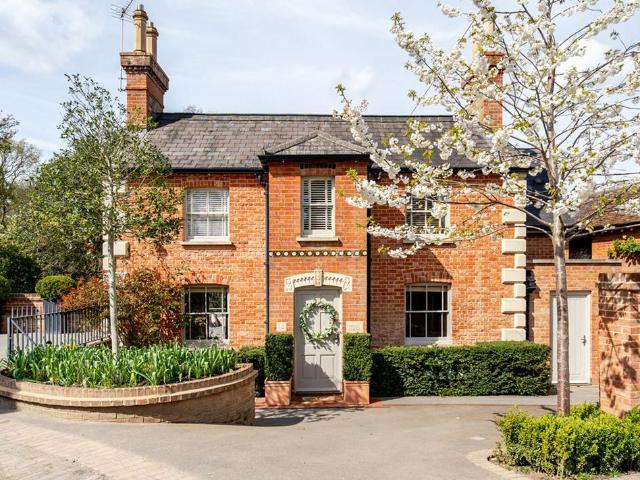 House for sale in Bedfordshire