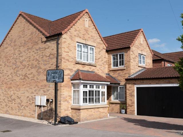 House for sale in Elloughton-cum-Brough, Brough