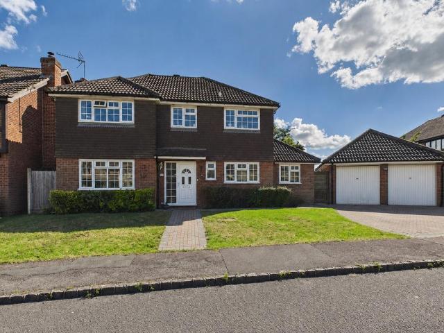 House for sale in Little Sandhurst