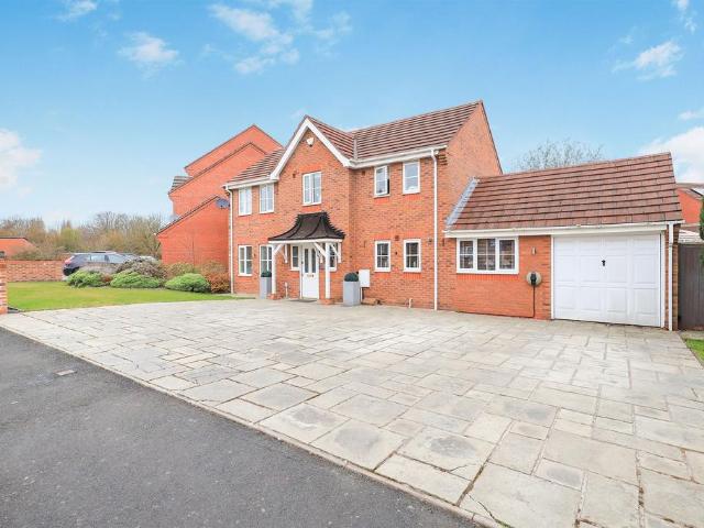 House for sale in Heath Park, Park Village