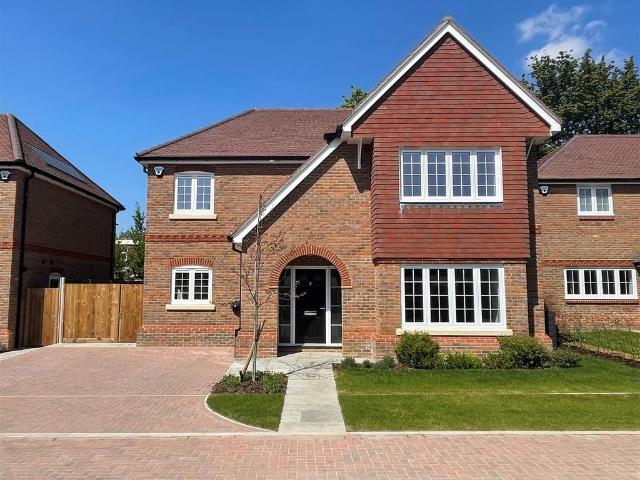 House for sale in Red Hill, Surrey