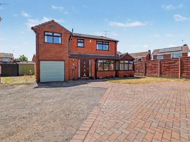 House for sale in Camp Hill, Warwickshire