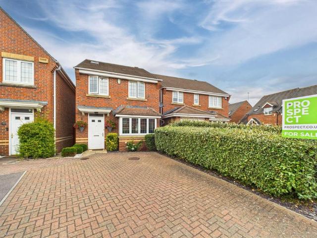 House for sale in Shinfield