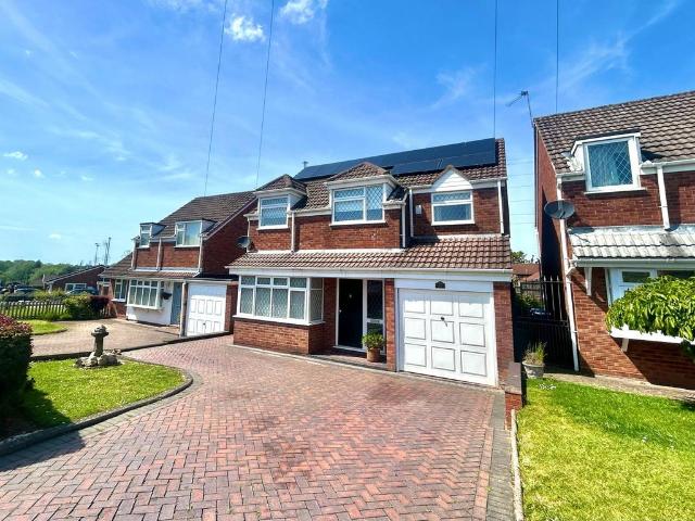 House for sale in Coseley, West Midlands