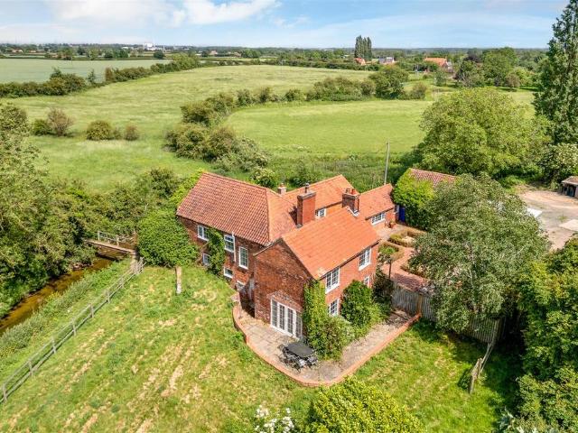 House for sale in Alverton, East Midlands