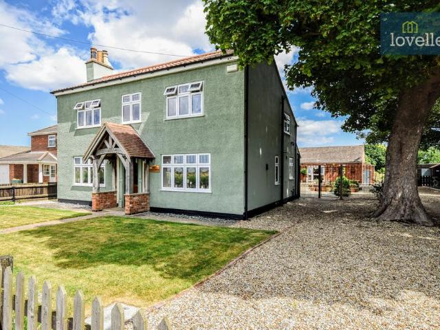 House for sale in Poor's End, East Lindsey